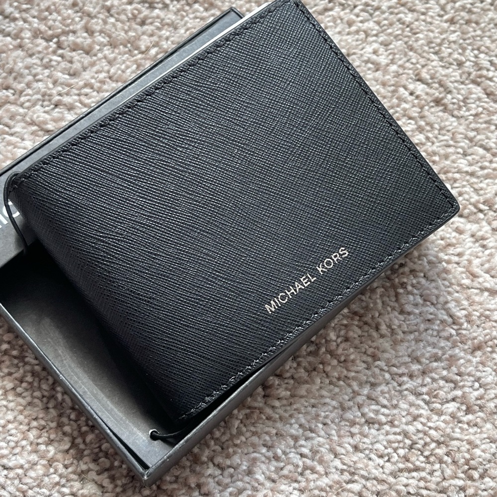 Michael Kors Bifold Wallet